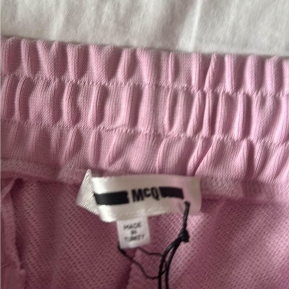 MCQ pink sweat pants.
Size XL - Picture 7 of 7